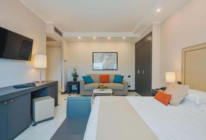 Полулюкс, Excelsior