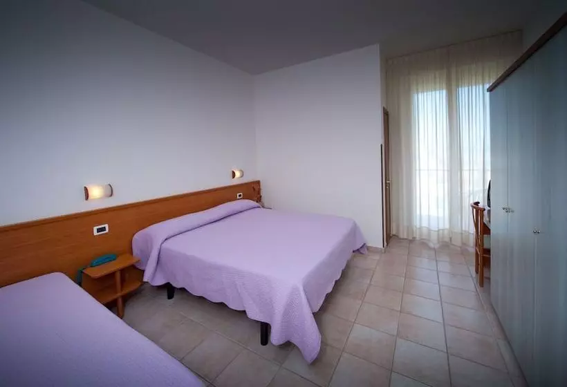 اتاق ساده چهارنفره, Florence