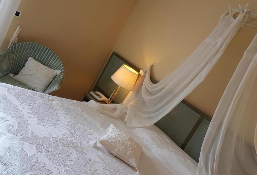 Triple Room Sea View, Gallo Nero