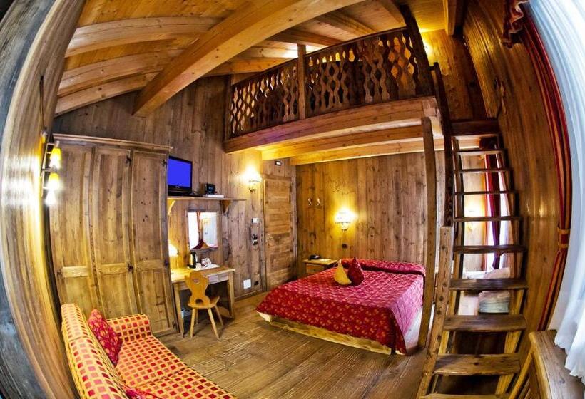 جناح جونيور عائلى, Jolanda Sport