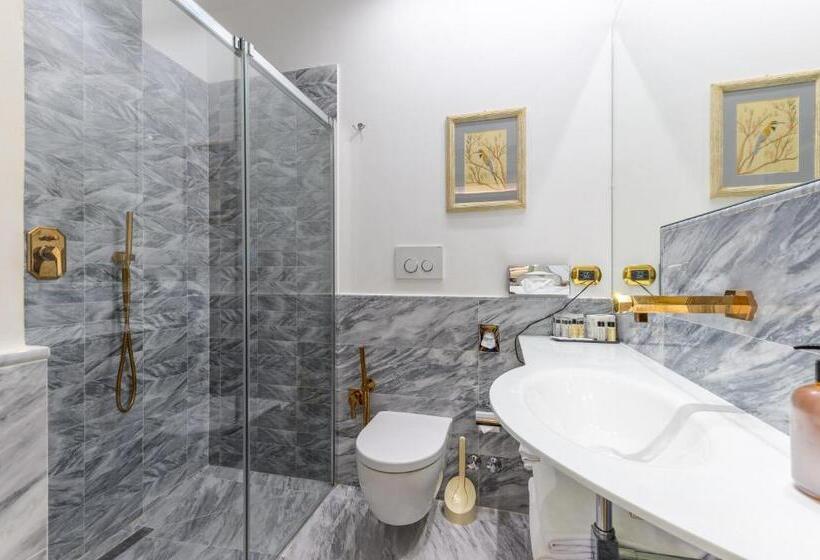 اتاق استاندارد, Kraft