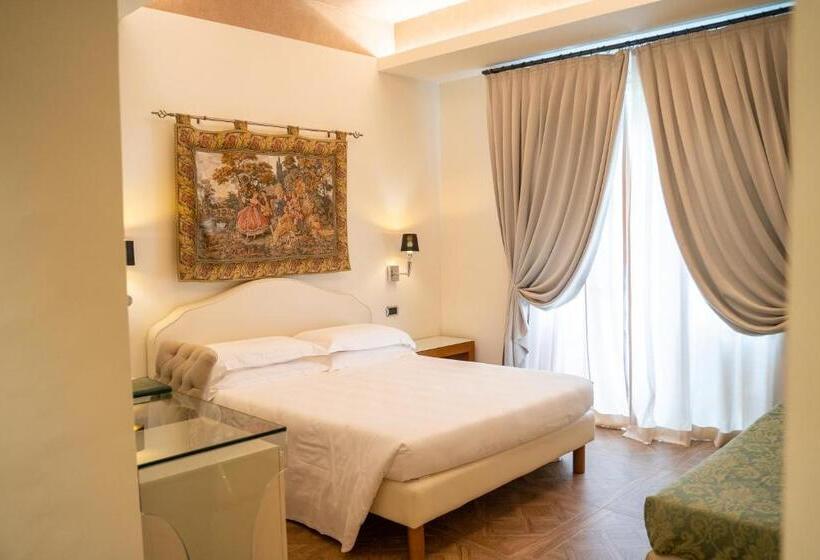 اتاق استاندارد سه نفره, Kraft