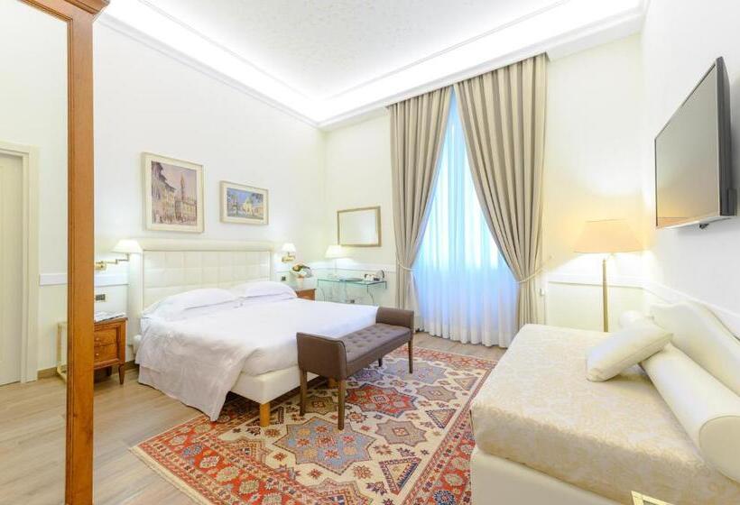 اتاق استاندارد سه نفره, Kraft