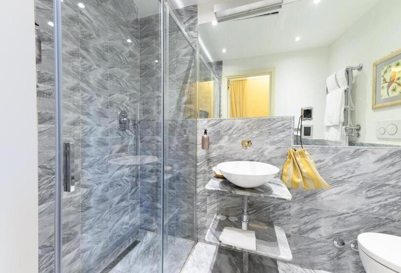 اتاق سوپریور, Kraft