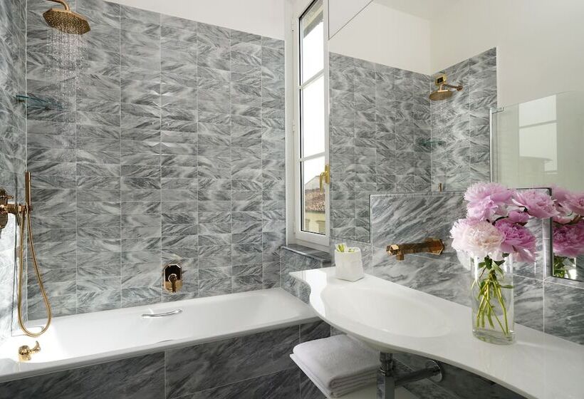 اتاق استاندارد یک نفره, Kraft