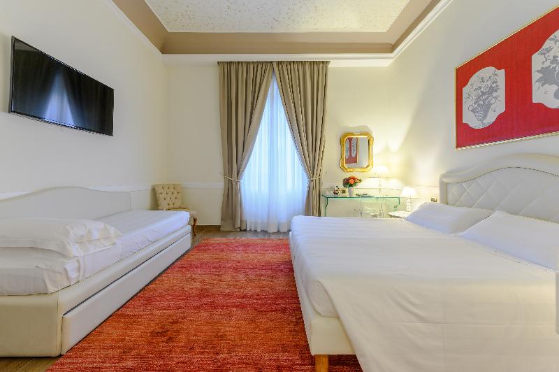 اتاق استاندارد چهار تخته, Kraft