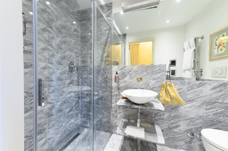 اتاق استاندارد, Kraft