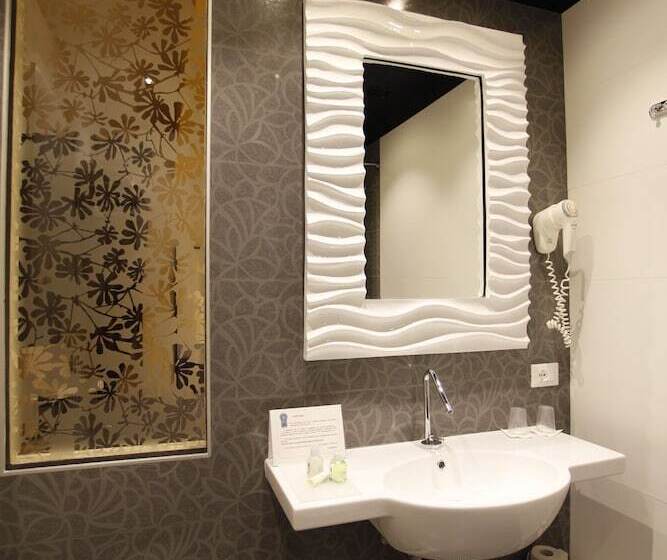 Superior room with lake view, Liberty