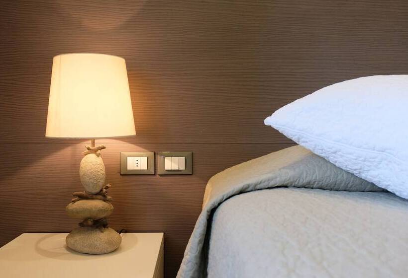 Superior room with lake view, Liberty