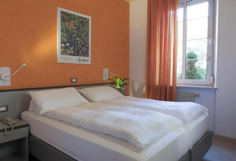 חדר סטנדרט, Liberty