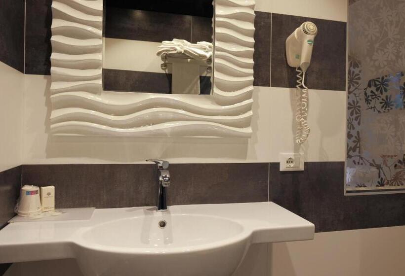 חדר סופריור, Liberty