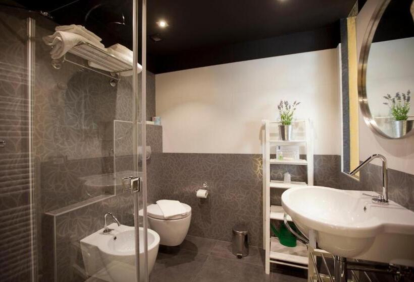 חדר סופריור, Liberty