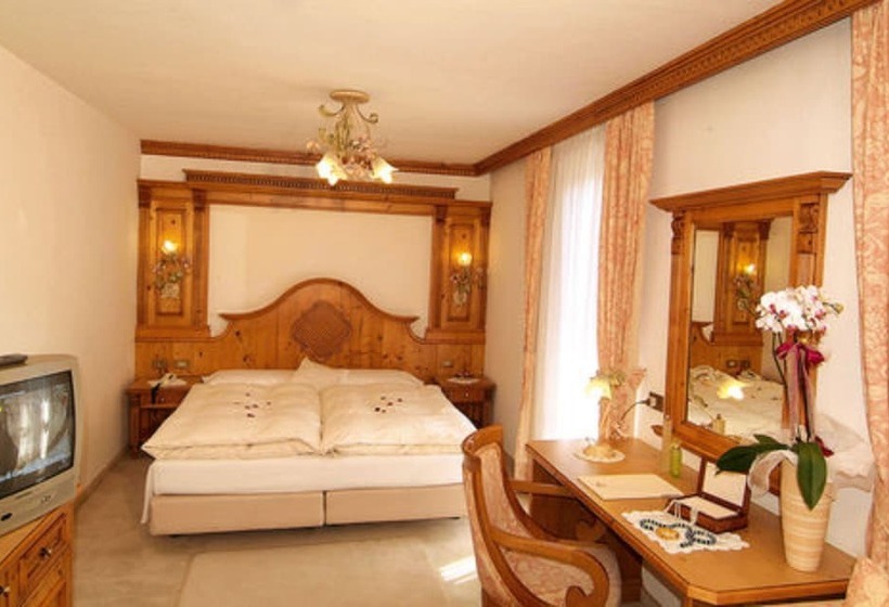 スタンダードトリプルルーム, Lorenzetti