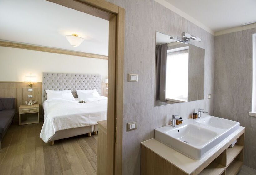 スーペリアールーム, Lorenzetti