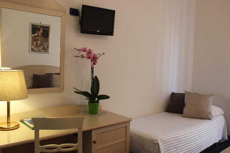 Номер Стандарт Трехместный, Miramare