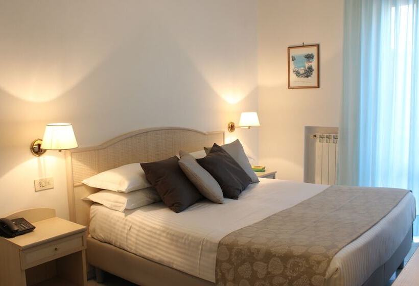 Номер Economy, Miramare