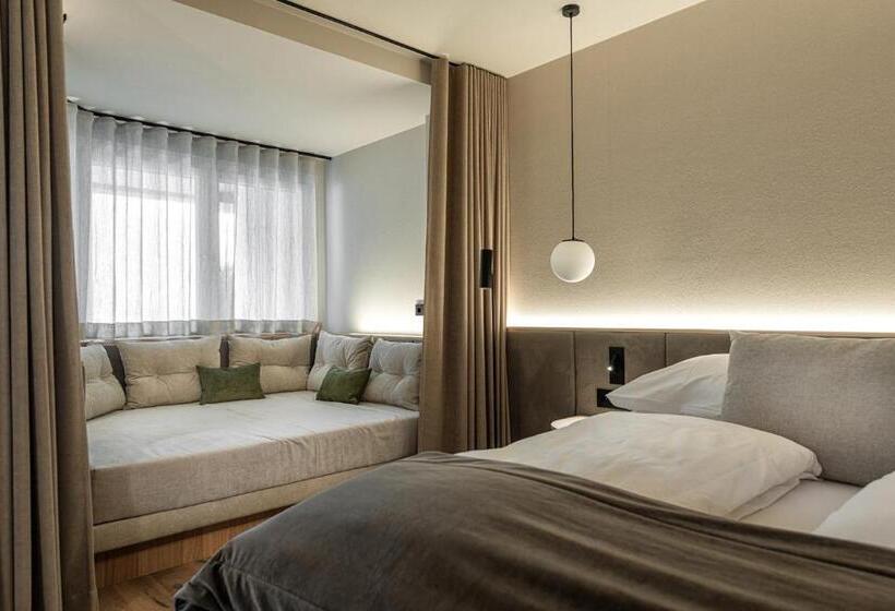 Номер Стандарт с Балконом, Das Paradies