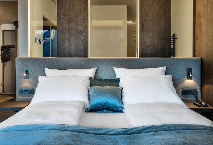 Люкс, Das Paradies