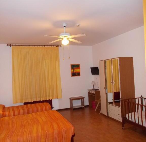 四人标准间, Pensione Delfino Azzurro