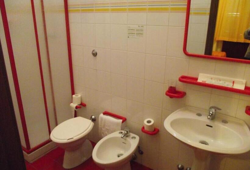 四人标准间, Pensione Delfino Azzurro