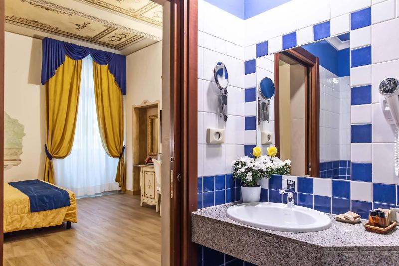 اتاق استاندارد سه نفره, Porta Faenza