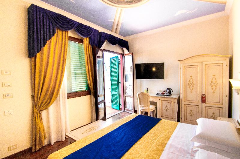 اتاق سوپریور, Porta Faenza