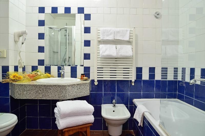 اتاق سوپریور, Porta Faenza