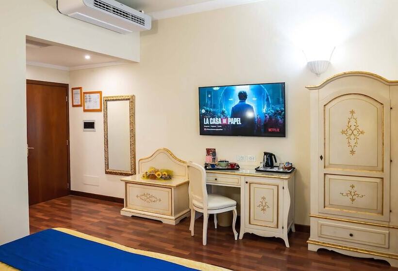 اتاق استاندارد چهار تخته, Porta Faenza