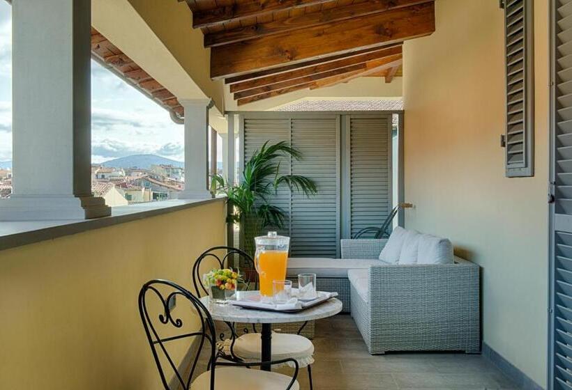 اتاق استاندارد با تراس, Rapallo