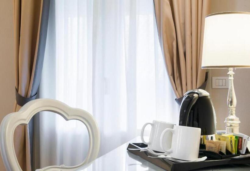 اتاق استاندارد با تراس, Rapallo