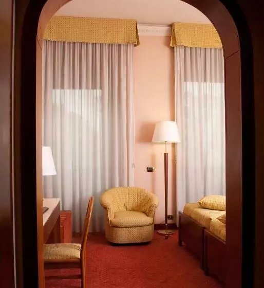 Quarto Standard Vista Cidade, Roma