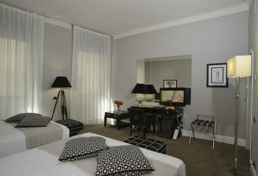 اتاق کلاسیک چهارنفره, Roma