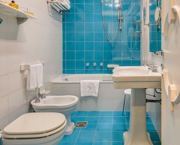 اتاق کلاسیک, Roma