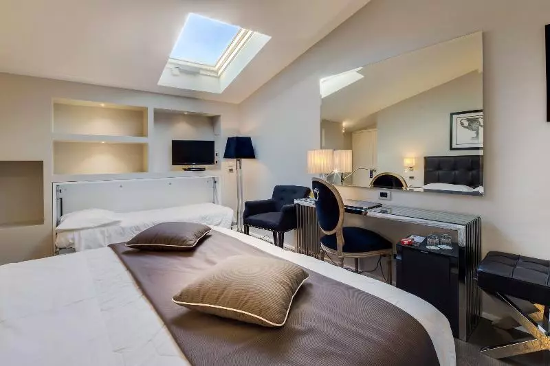 Quarto Triplo Clássico, Roma