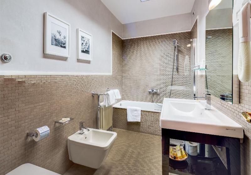 اتاق کلاسیک یک تخته, Roma