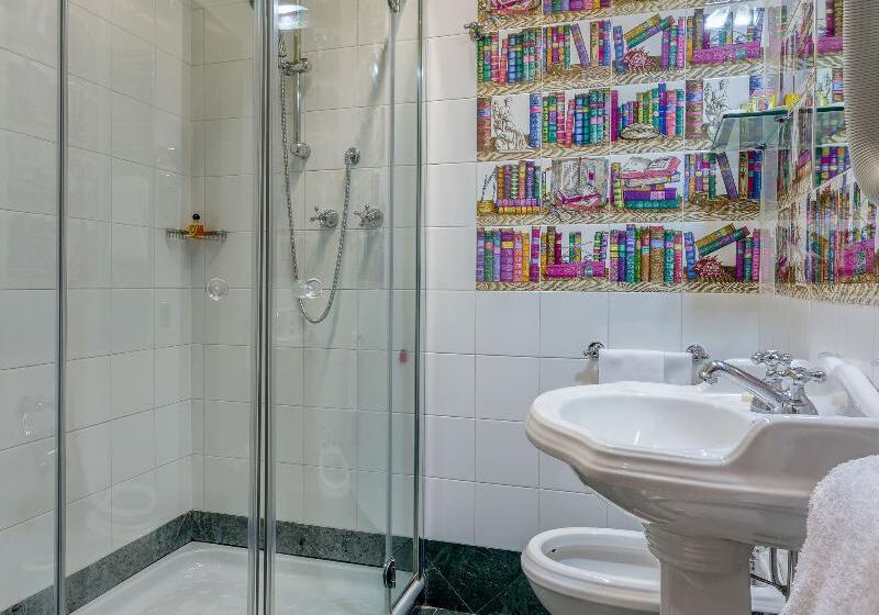 اتاق کلاسیک, Roma