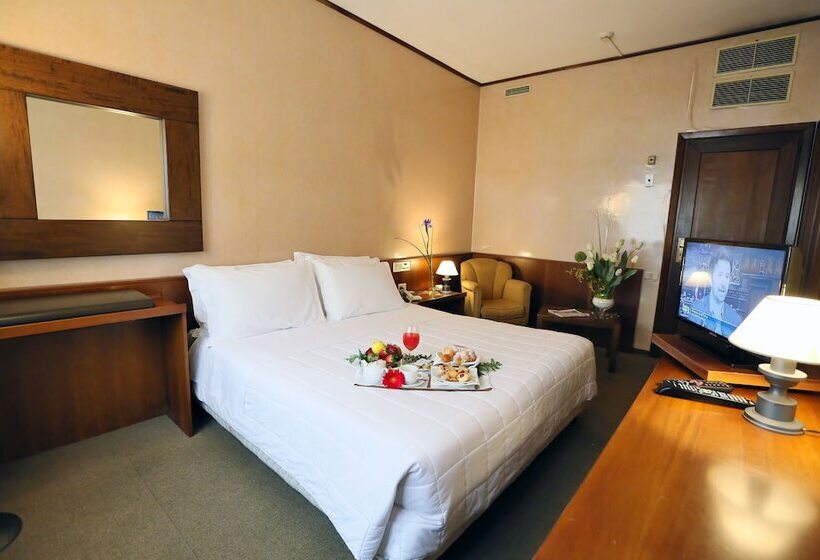 スタンダードルーム, Royal Palace