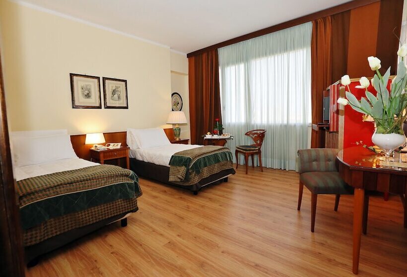 スーペリアールーム, Royal Palace