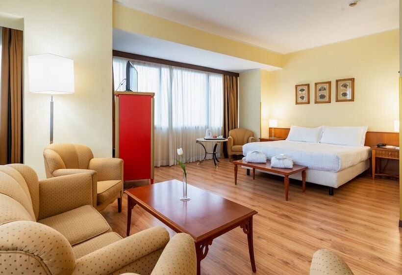 ジュニアスイート, Royal Palace