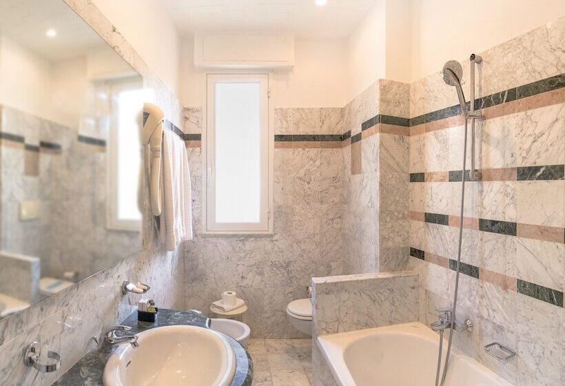 اتاق سه نفره سوپریور با چشمانداز دریا, Shelley E Delle Palme, Bw Signature Collection