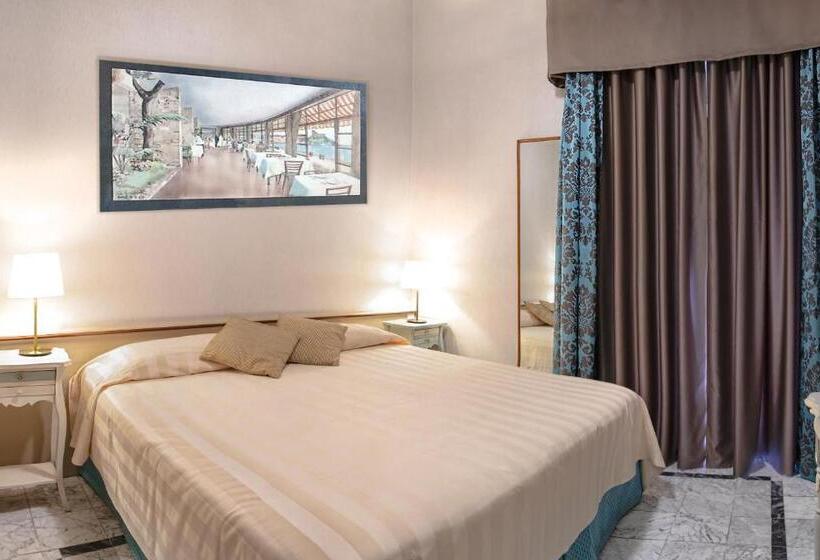 اتاق اقتصادی با چشمانداز دریا, Shelley E Delle Palme, Bw Signature Collection