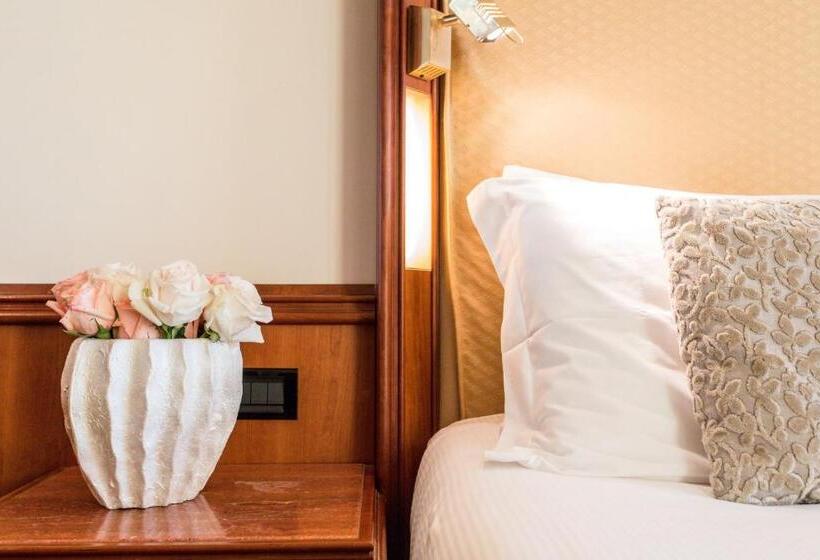 バルコニー付きスーペリアルーム, Galzignano Resort Terme & Golf   Hotel Splendid