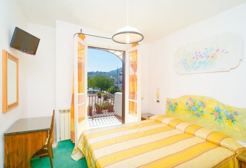 غرفة قياسية مزوَّدة بشُرفة, Terme Principe