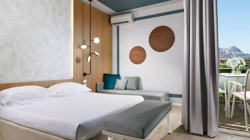 اتاق پرمیوم, Unahotels Naxos Beach Sicilia