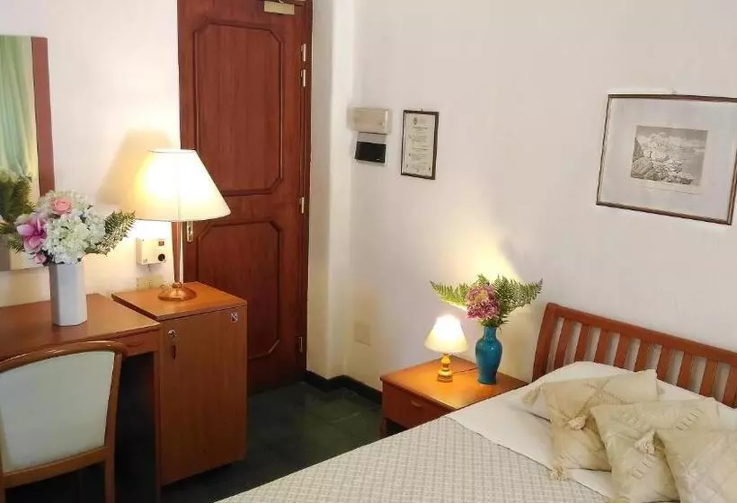 Standard Quadruple Room with Bunk Beds, Villa Augustus
