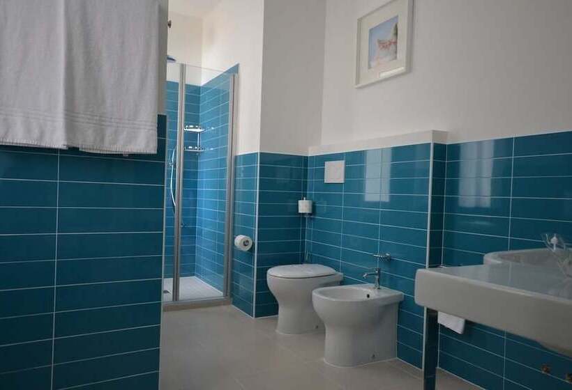 غرفة قياسية, Villa Bernt