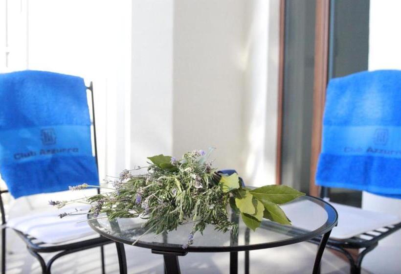 Трехместный Номер Стандарт с Балконом, Club Azzurro Hotel & Resort