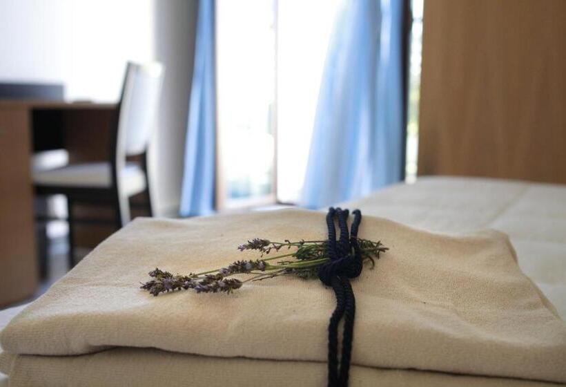 Четырехместный Номер Стандарт, Club Azzurro Hotel & Resort