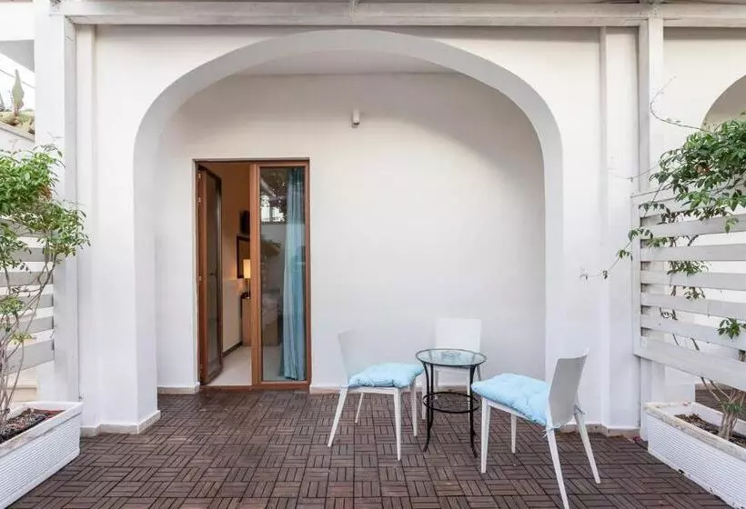 اتاق استاندارد اینتریور, Club Azzurro Hotel & Resort