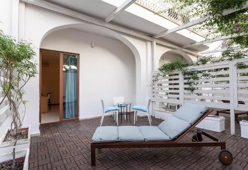 اتاق استاندارد اینتریور, Club Azzurro Hotel & Resort
